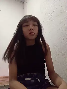 Karmakuro online show from April 16, 2026, 8:42 pm