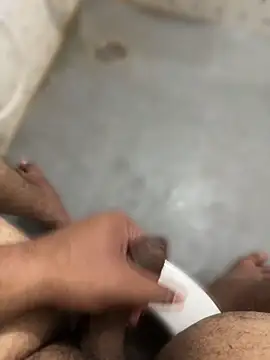 kkkr23456 online show from April 18, 2026, 2:41 pm