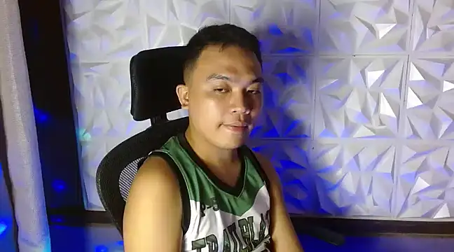 Snapshot of xsweetasian69x chatting on March 14, 2025, 6:29 pm xsweetasian69x online show from March 14, 2025, 6:29 pm