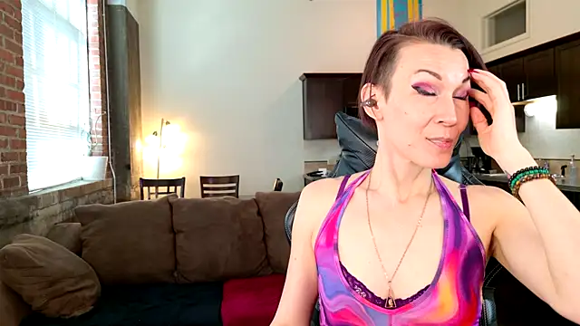 Snapshot of EveEnigma chatting on March 12, 2025, 3:29 pm EveEnigma online show from March 12, 2025, 3:29 pm