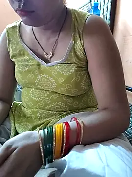 Snapshot of Diya_143 chatting on July 1, 2026, 6:25 am Diya 143 online show from July 1, 2026, 6:25 am