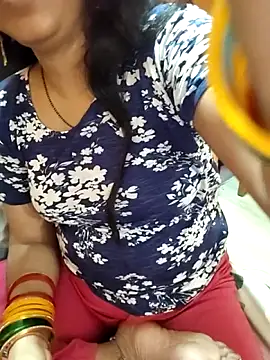 Snapshot of Diya_143 chatting on May 16, 2026, 8:02 am Diya 143 online show from May 16, 2026, 8:02 am