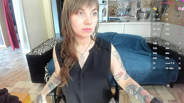 Snapshot of StacyTigerr chatting on May 13, 2026, 11:50 am StacyTigerr online show from May 13, 2026, 11:50 am