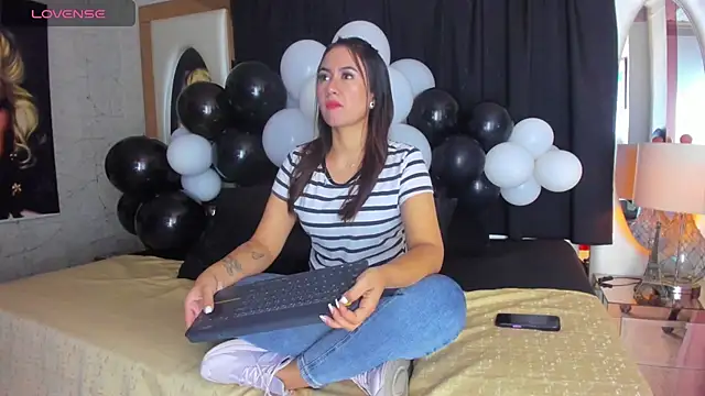 celestestars online show from October 28, 2025, 9:25 pm