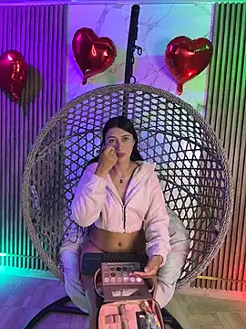 brenda moris01 online show from February 12, 2026, 11:04 pm