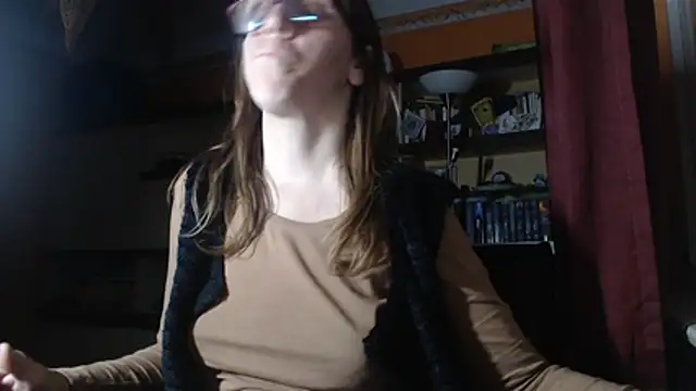 Snapshot of Dettybitch40 chatting on October 31, 2025, 4:36 pm Dettybitch40 online show from October 31, 2025, 4:36 pm