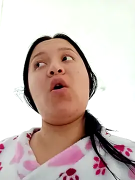 Snapshot of Arisha34 chatting on February 16, 2025, 2:10 pm Arisha34 online show from February 16, 2025, 2:10 pm