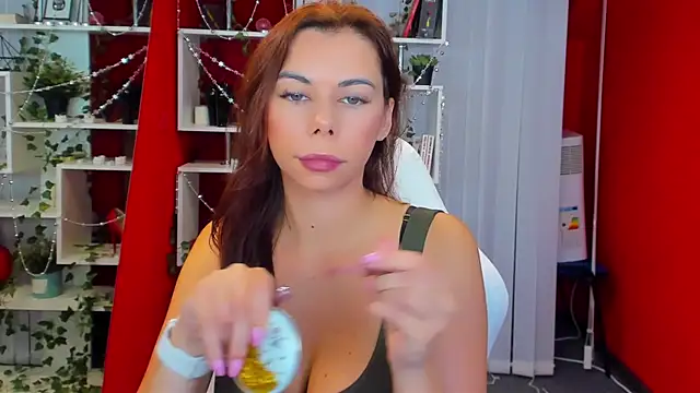 Snapshot of KateCloud chatting on November 5, 2025, 4:43 pm KateCloud online show from November 5, 2025, 4:43 pm