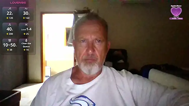 Snapshot of openminddaddy chatting on May 7, 2026, 4:06 am openminddaddy online show from May 7, 2026, 4:06 am