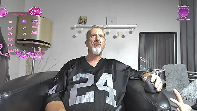 Snapshot of openminddaddy chatting on November 29, 2025, 7:03 pm openminddaddy online show from November 29, 2025, 7:03 pm