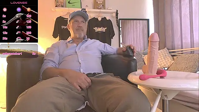 Snapshot of openminddaddy chatting on March 9, 2025, 10:19 am openminddaddy online show from March 9, 2025, 10:19 am