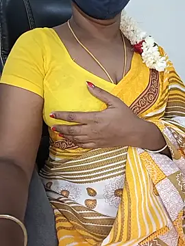 Snapshot of Tamil-hotwife chatting on June 5, 2026, 4:13 pm Tamil-hotwife online show from June 5, 2026, 4:13 pm