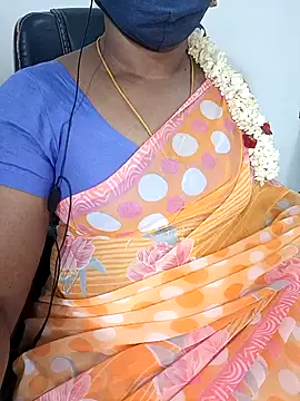 Snapshot of Tamil-hotwife chatting on October 18, 2025, 4:20 pm Tamil-hotwife online show from October 18, 2025, 4:20 pm