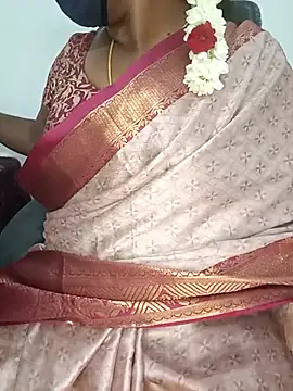 Snapshot of Tamil-hotwife chatting on June 4, 2026, 4:33 pm Tamil-hotwife online show from June 4, 2026, 4:33 pm