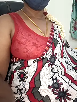 Snapshot of Tamil-hotwife chatting on May 17, 2026, 4:40 pm Tamil-hotwife online show from May 17, 2026, 4:40 pm