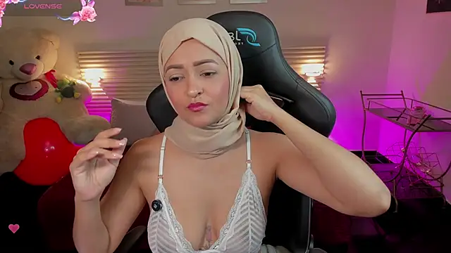 Snapshot of New_Arab_Kingdom chatting on December 20, 2025, 3:59 pm New Arab Kingdom online show from December 20, 2025, 3:59 pm