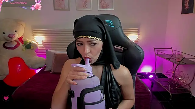 Snapshot of New_Arab_Kingdom chatting on December 21, 2025, 3:47 pm New Arab Kingdom online show from December 21, 2025, 3:47 pm