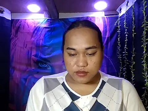 Snapshot of bettina_love chatting on November 20, 2025, 5:19 am bettina love online show from November 20, 2025, 5:19 am