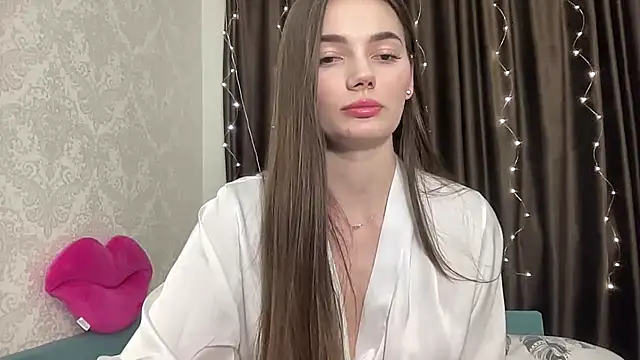 Snapshot of Miracle_angel_ chatting on February 21, 2025, 9:43 pm Miracle angel online show from February 21, 2025, 9:43 pm