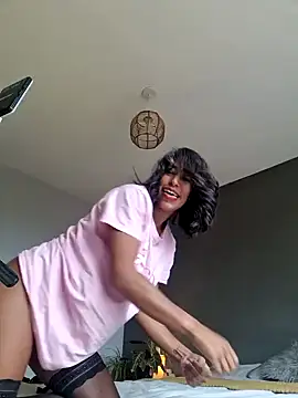 Snapshot of Goldenlace chatting on January 23, 2025, 11:04 am Goldenlace online show from January 23, 2025, 11:04 am