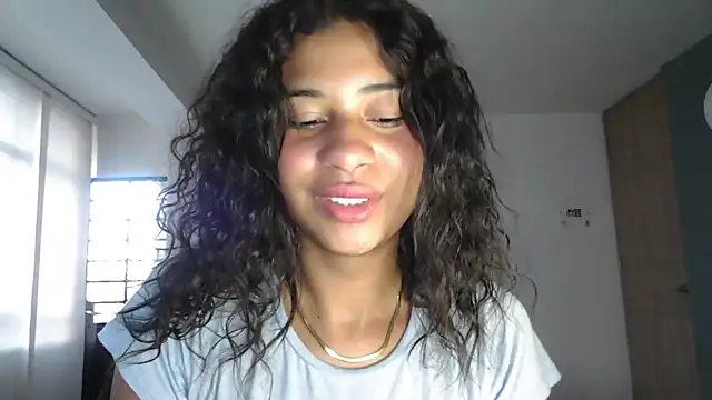 Snapshot of dark_enchantress_ chatting on October 22, 2025, 10:08 pm dark enchantress online show from October 22, 2025, 10:08 pm