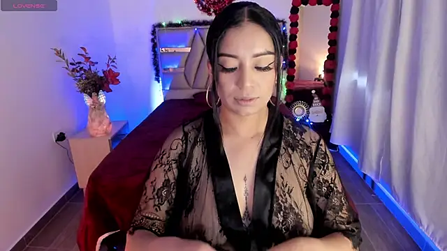 cristie ortiz online show from December 22, 2025, 10:10 pm