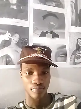 Lue3333 online show from March 22, 2026, 9:05 pm