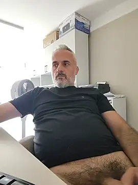 pussylove39 online show from July 18, 2026, 12:58 pm