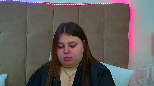 Snapshot of LillianKim chatting on September 12, 2025, 6:29 pm LillianKim online show from September 12, 2025, 6:29 pm