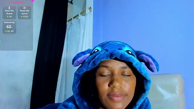 MAILYN ER online show from November 11, 2025, 8:03 pm