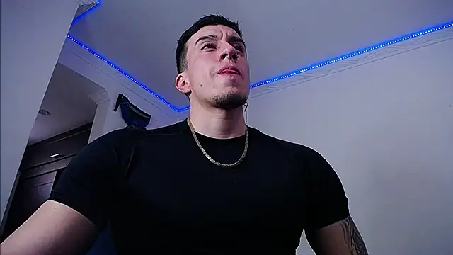 strongboy  online show from March 21, 2026, 7:29 pm