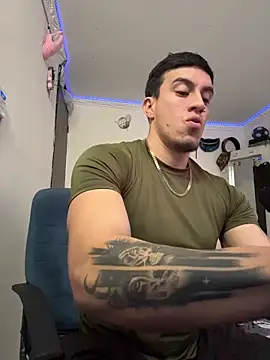 strongboy  online show from April 6, 2026, 5:03 pm