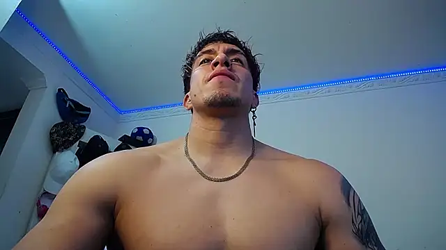 strongboy  online show from October 6, 2025, 7:03 pm