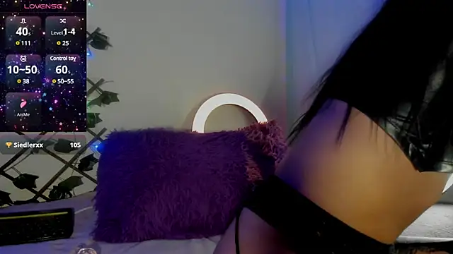 Snapshot of -Camila_ chatting on January 29, 2025, 7:00 pm -Camila  online show from January 29, 2025, 7:00 pm