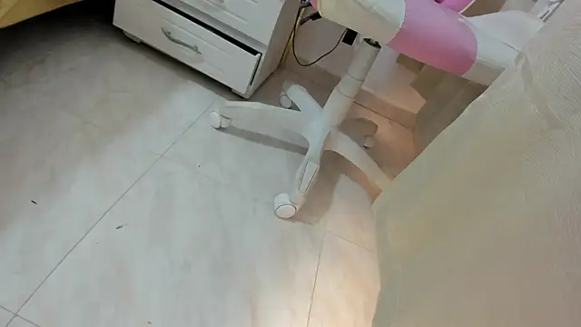 Snapshot of KendalStallyon chatting on February 20, 2025, 2:46 pm KendalStallyon online show from February 20, 2025, 2:46 pm