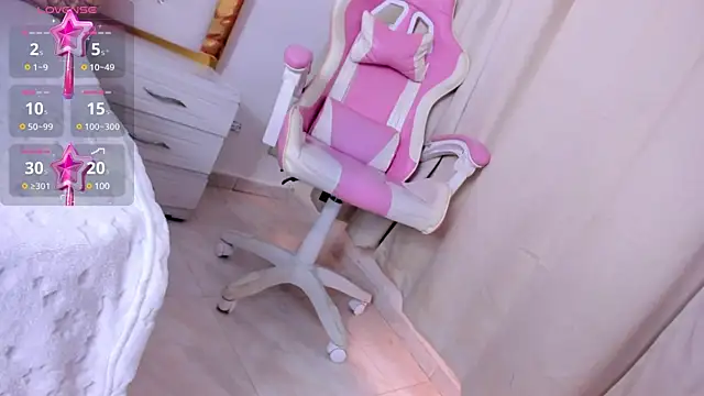 Snapshot of KendalStallyon chatting on February 28, 2025, 1:25 pm KendalStallyon online show from February 28, 2025, 1:25 pm