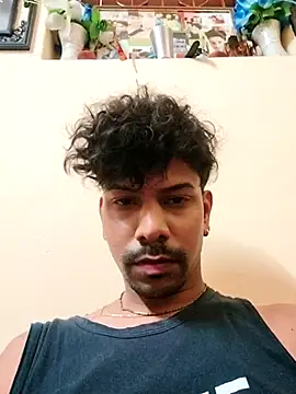 Snapshot of Love_Mantra chatting on November 2, 2025, 11:32 pm Love Mantra online show from November 2, 2025, 11:32 pm