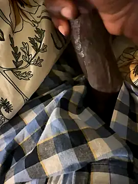 Snapshot of little0245 chatting on November 17, 2025, 3:54 am little0245 online show from November 17, 2025, 3:54 am