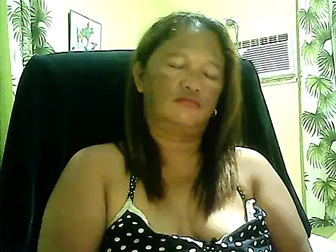 Snapshot of hott_scarlett chatting on December 5, 2025, 11:53 am hott scarlett online show from December 5, 2025, 11:53 am