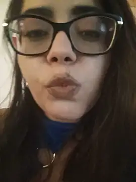 AriaRussell online show from May 16, 2026, 10:47 am