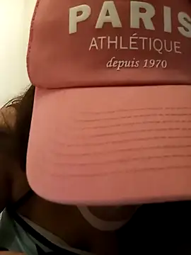 Snapshot of AriaRussell chatting on November 7, 2025, 2:54 pm AriaRussell online show from November 7, 2025, 2:54 pm