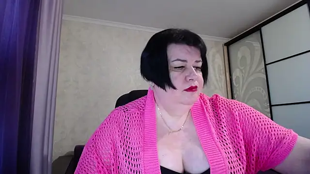 Snapshot of JuicyLady_Di chatting on October 24, 2025, 4:44 am JuicyLady Di online show from October 24, 2025, 4:44 am