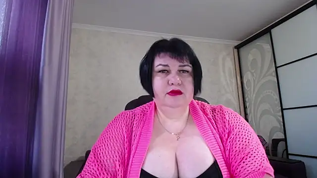 Snapshot of JuicyLady_Di chatting on November 30, 2025, 5:52 am JuicyLady Di online show from November 30, 2025, 5:52 am