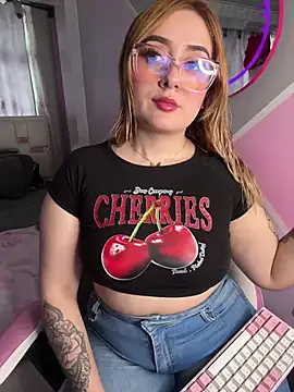 Snapshot of Sam_Thompsoon_ chatting on February 22, 2025, 6:30 pm Sam Thompsoon online show from February 22, 2025, 6:30 pm