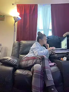 bustybunny25 online show from December 17, 2025, 2:55 pm