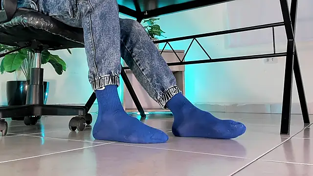 Snapshot of ArchieCollins chatting on December 15, 2025, 9:09 pm ArchieCollins online show from December 15, 2025, 9:09 pm