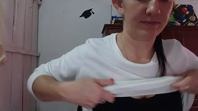 Snapshot of DeepAnal07 chatting on November 27, 2025, 5:35 pm DeepAnal07 online show from November 27, 2025, 5:35 pm