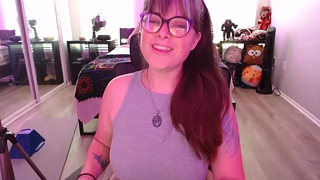 Snapshot of TheLenaAdams chatting on September 8, 2025, 4:39 pm TheLenaAdams online show from September 8, 2025, 4:39 pm