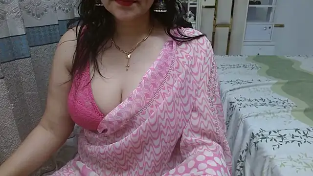 Snapshot of Lovelywife786 chatting on November 16, 2025, 5:28 pm Lovelywife786 online show from November 16, 2025, 5:28 pm