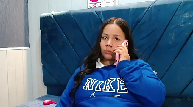 EmilyQueen3x online show from March 21, 2025, 4:29 pm